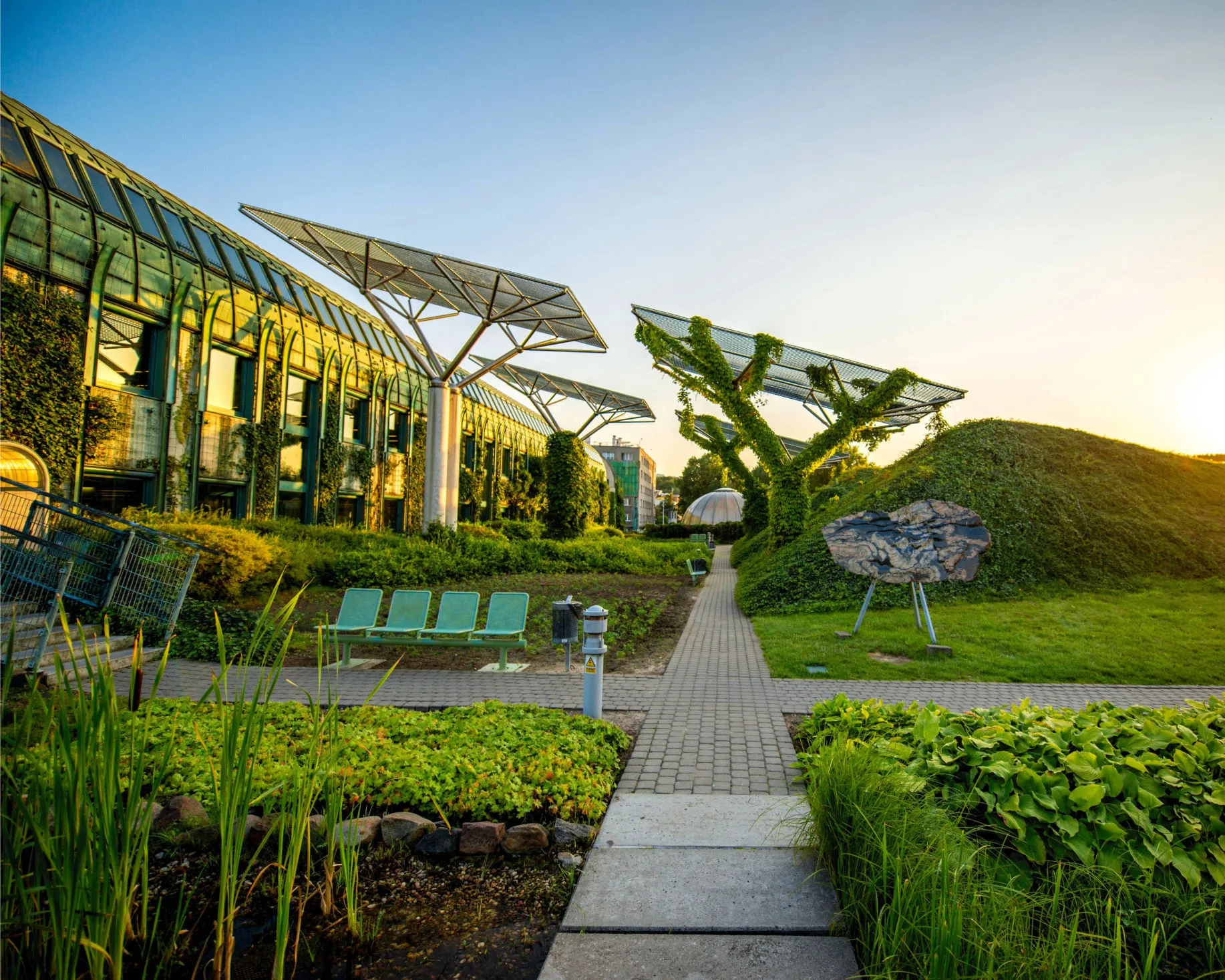 Innovations in Eco-Design: Building a Resilient Planet